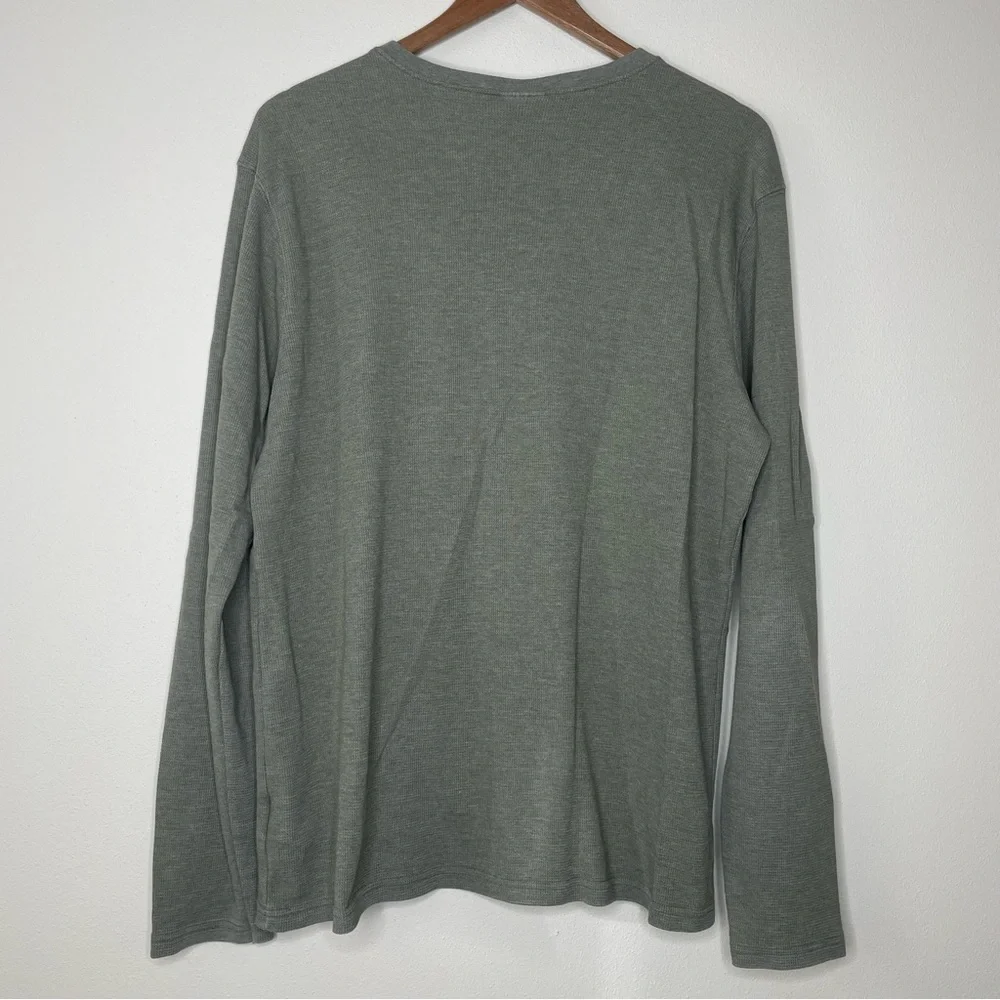 Columbia Men's Green Long Sleeve Thermal Henley